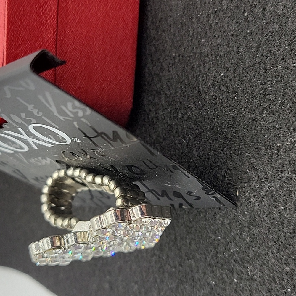 Pretty Ring - Picture 2 of 3